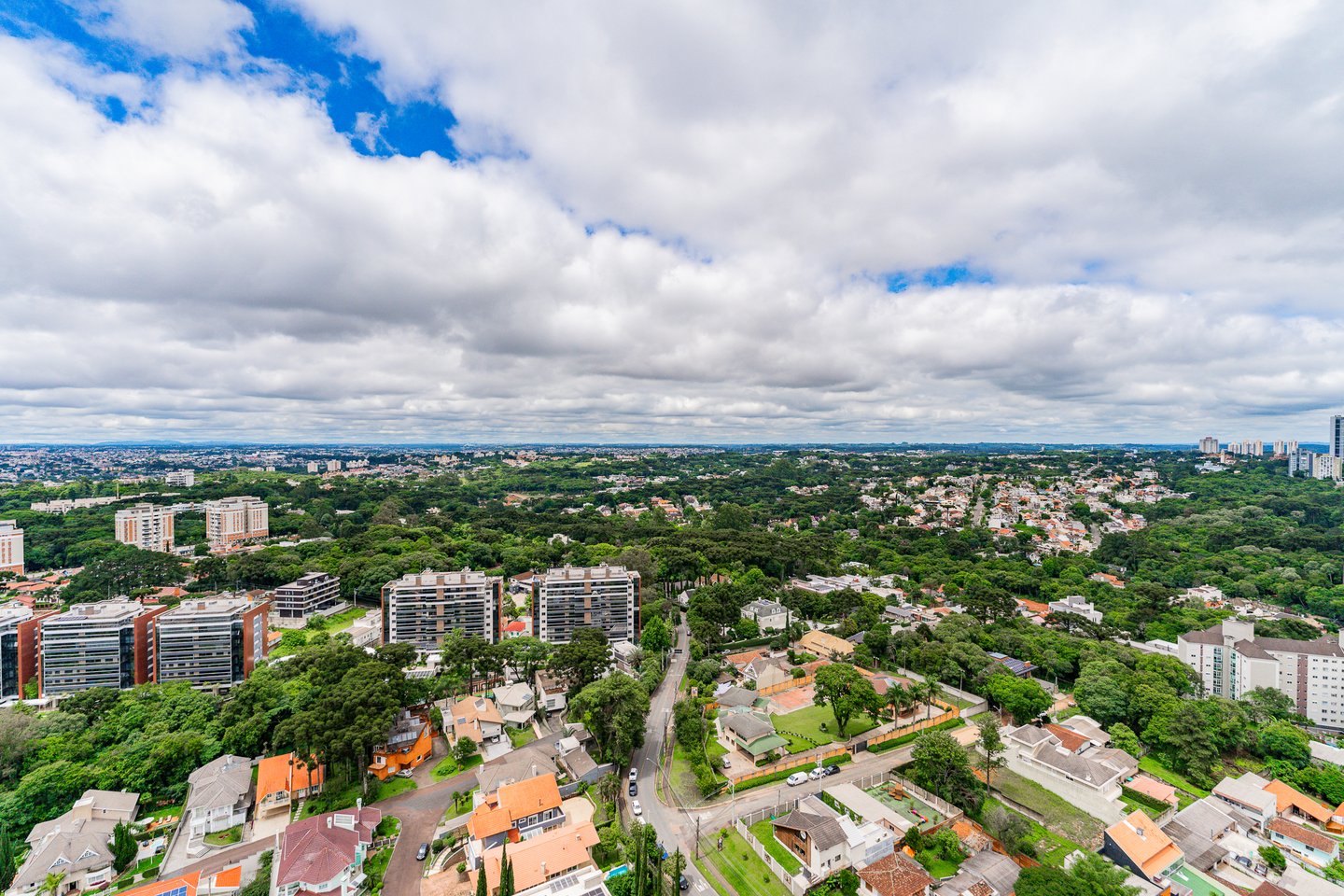Por que o Ecoville é considerado o melhor bairro para morar em Curitiba?