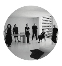 O projeto de design arquitetônico do Casa Jobim é de uma empresa nacional